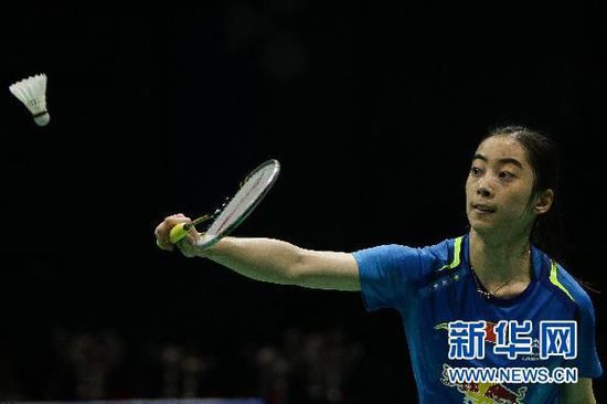 印度体操选手在团体赛中夺冠