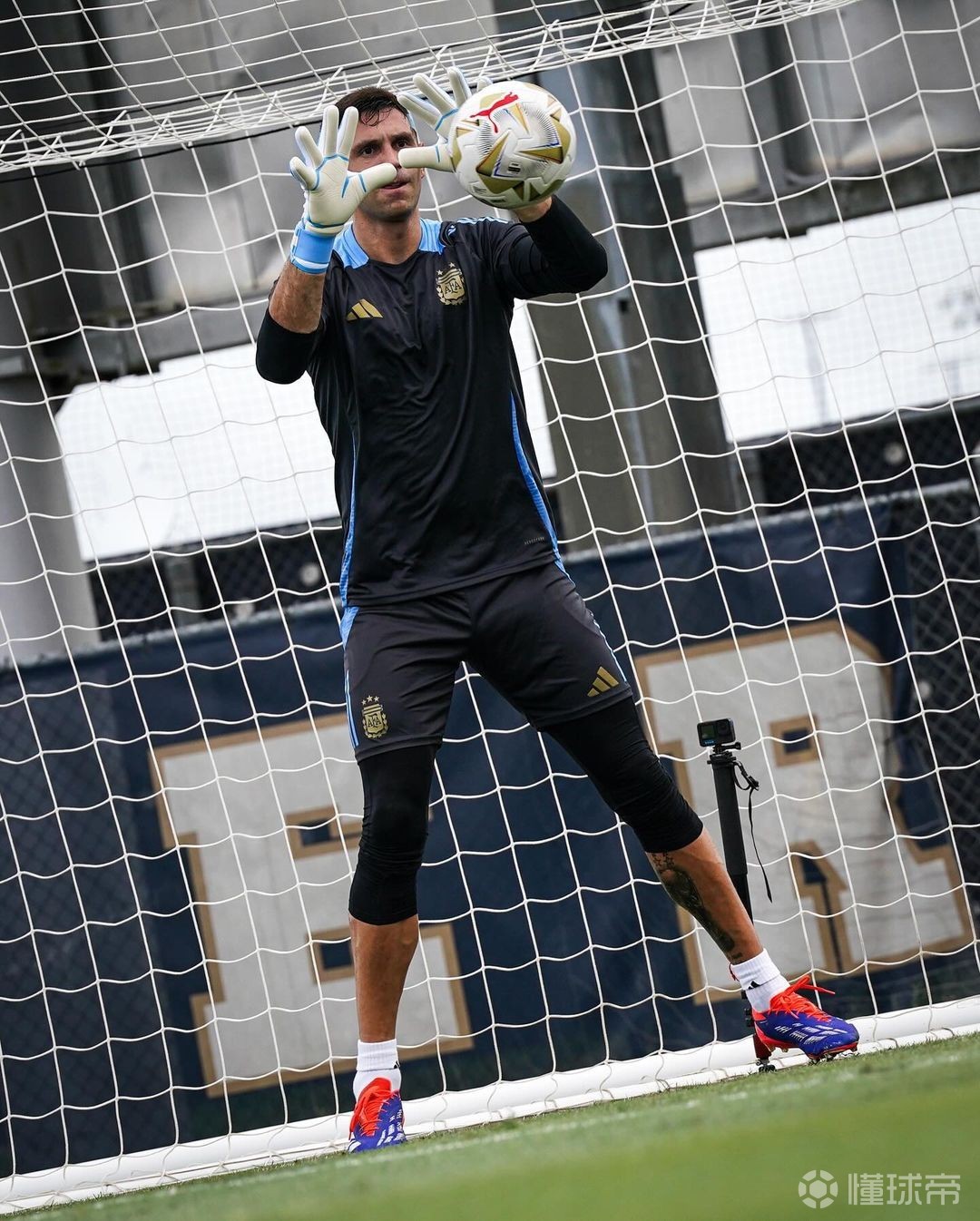 包含锡林郭勒队再次战胜，一路领先稳拿胜利的词条