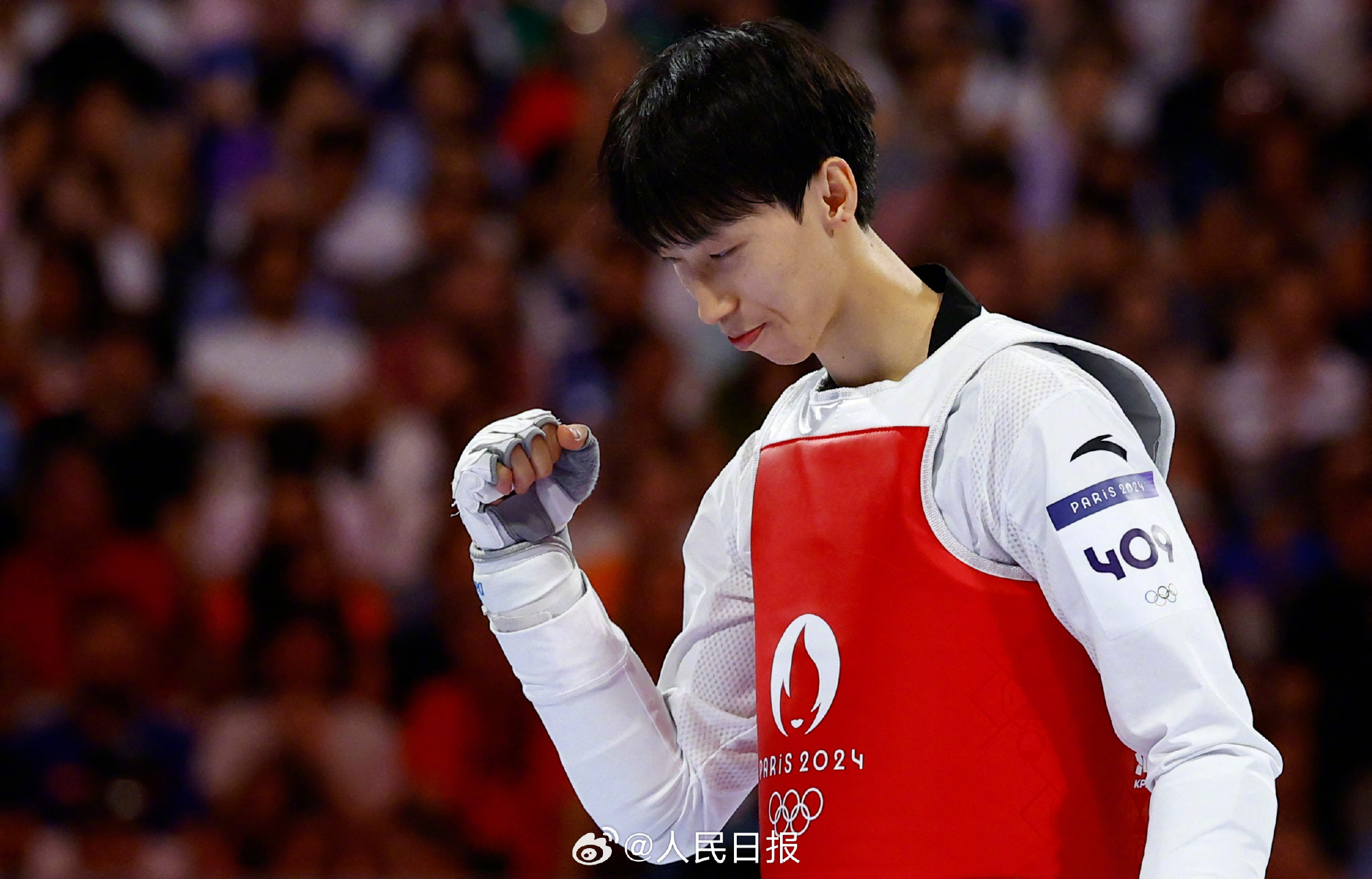 跆拳道决赛选手豪气勇夺头筹