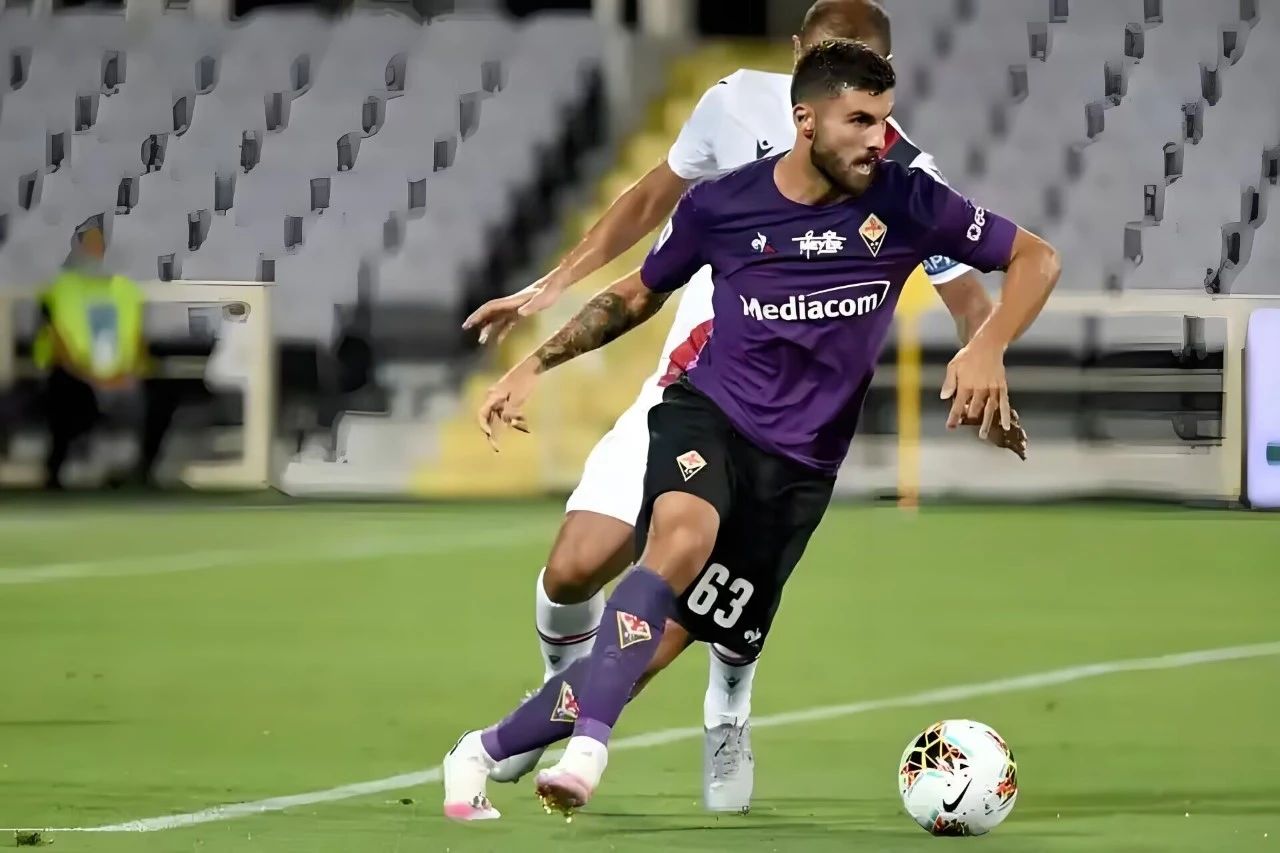 关于蒂勒斯尼亚斯战平对手，积分榜位置不升不降的信息