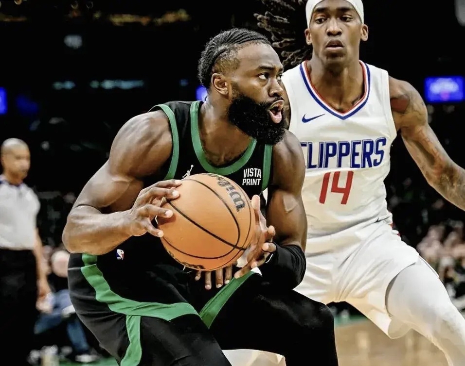 快船惜败绿军,东部头名位置不保的简单介绍 快船惜败绿军,东部头名位置不保的简单介绍