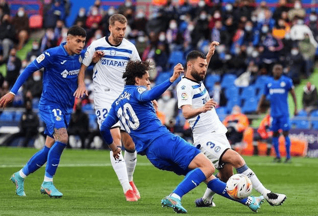 关于巴拉多利德首胜晋级，帅位承欢让月盘这般诱惑的信息