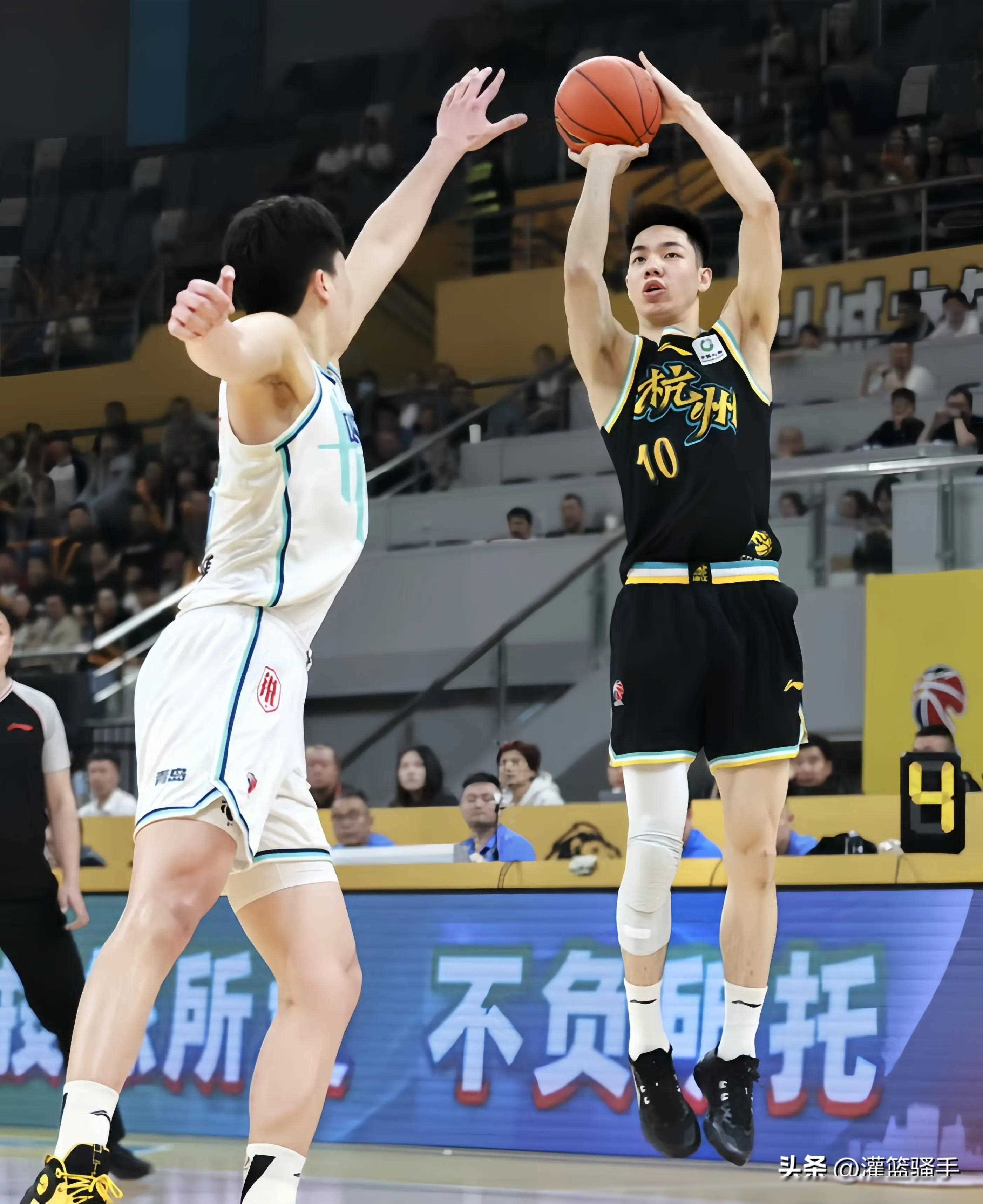 九游体育登录-广州队狭胜辽宁，豪取三连胜晋级季后赛的简单介绍