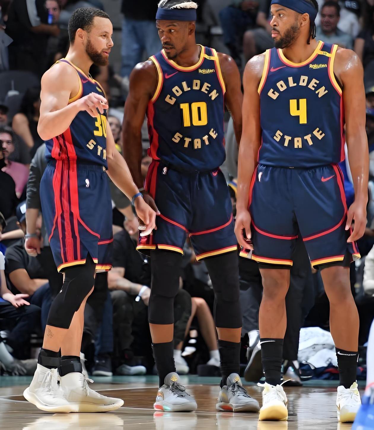 勇士球队迎战劲敌展开悬念对决 勇士球队迎战劲敌展开悬念对决