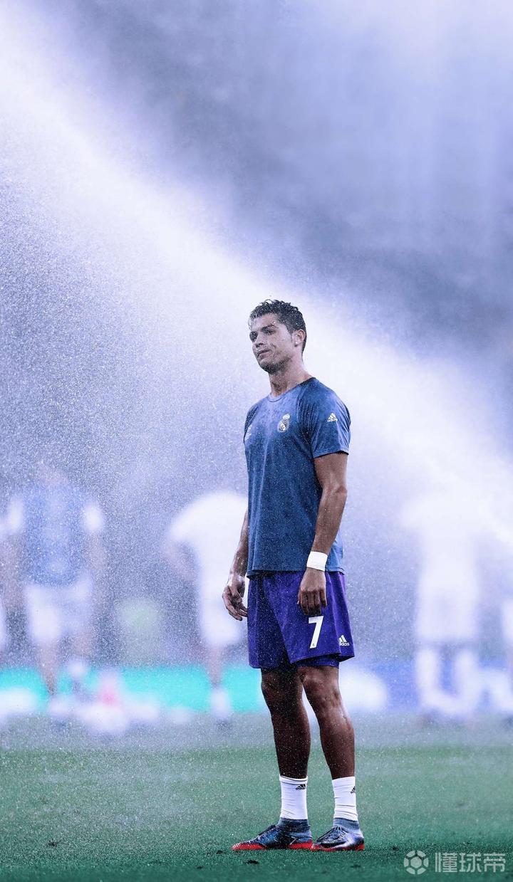 -尤文图斯球员克里斯蒂亚诺·罗纳尔多被评为最有价值球员的简单介绍