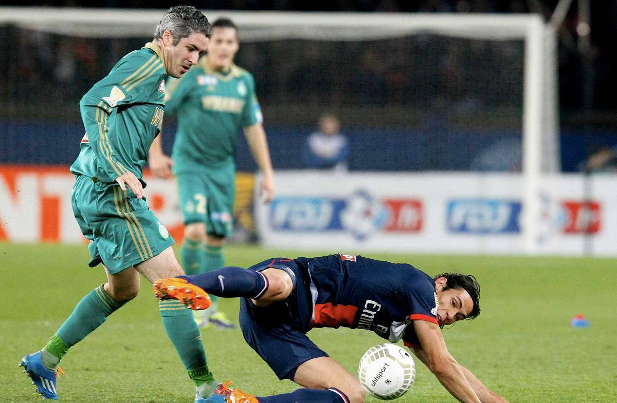 里昂主场对阵圣埃蒂安，双方拼尽全力