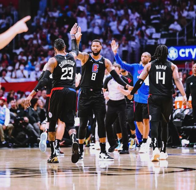 九游体育网页版入口-尼克斯新援表现抢眼，助球队取得胜利的简单介绍