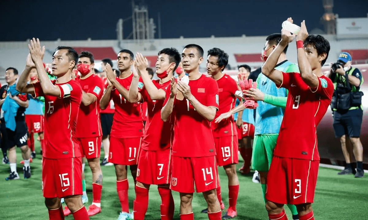 九游体育app-英格兰球队惊险胜利黎巴嫩，顺利晋级八强