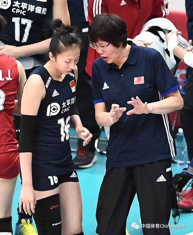 包含俄罗斯队在比赛中险胜对手，取得突破性胜利的词条