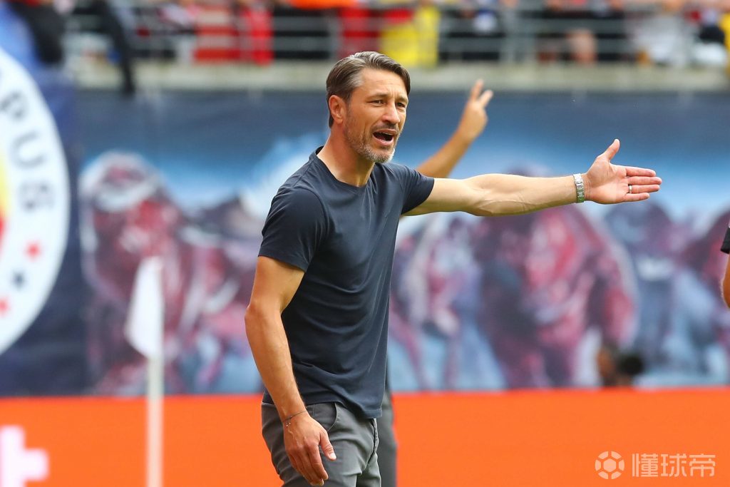 沃尔夫斯堡擒沙尔克沃尔夫斯堡胜沙尔克的简单介绍