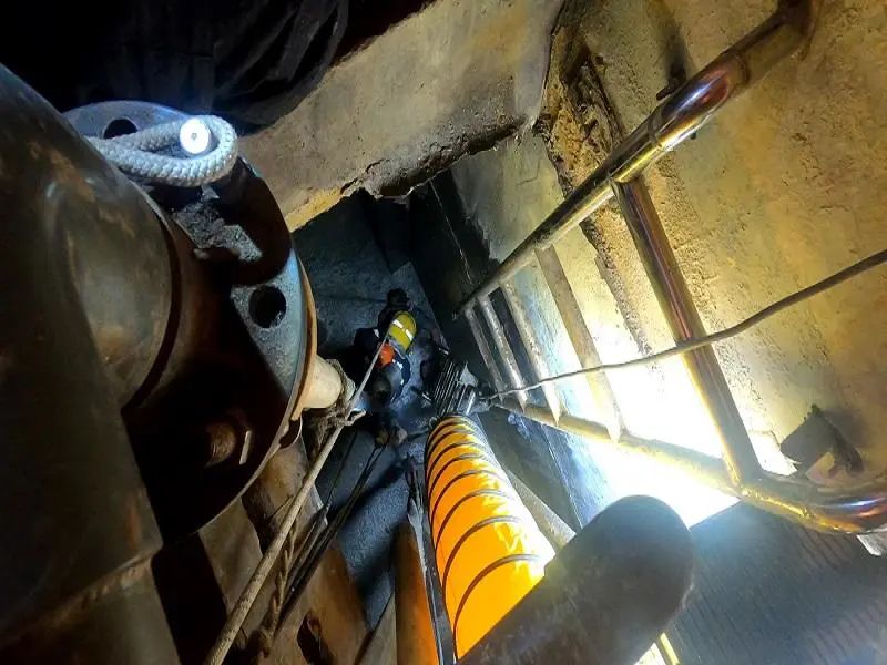 九游体育-眼见球拍打折，情绪失控现场险象环生的简单介绍