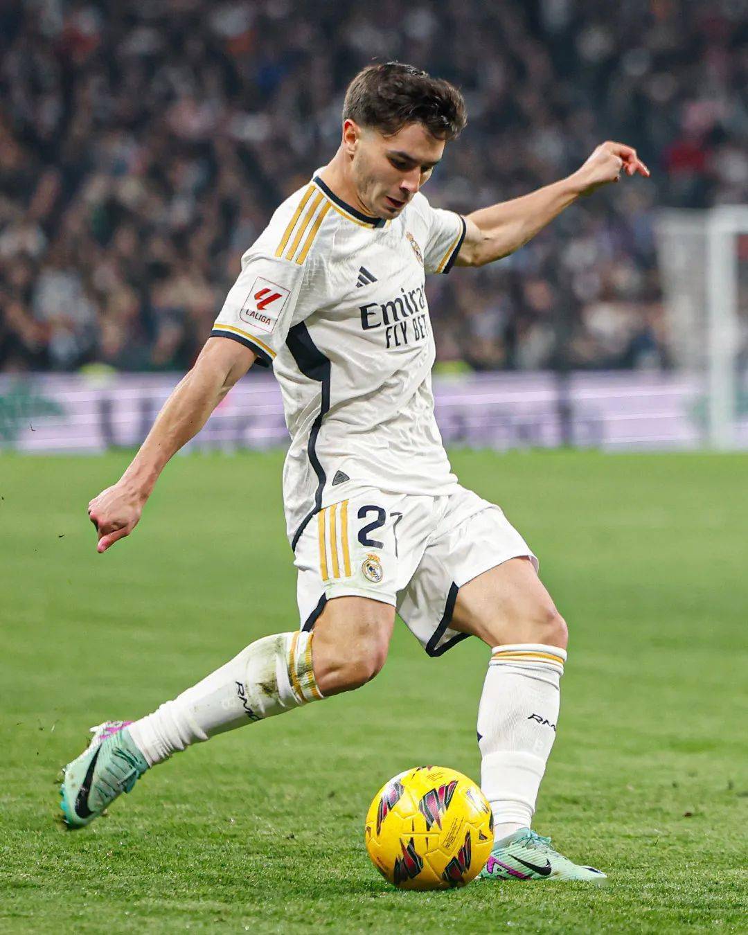 九游体育在线-瑞典全取三分，实力派孤军奋战取得胜利